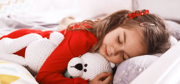 When Can Babies Sleep with a Stuffed Animal